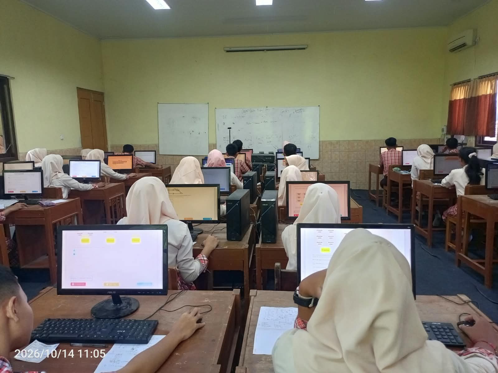 Pacu Semangat Lolos SNBP, Plt Kepala SMAN 2 Rembang Bakar Motivasi Siswa di Sela Gladi Bersih TKA 2026
